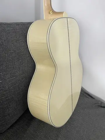 Hot Sale J200 Acoustic Guitar Solid Spruce Inventory Shortage