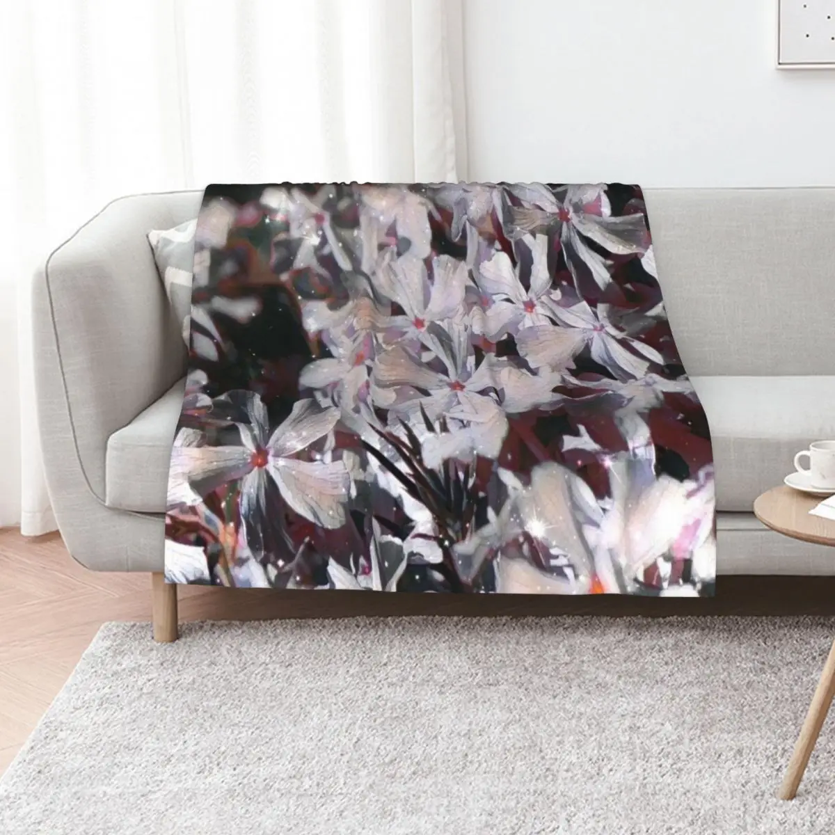Sparkling fluorescence Throw Blanket Flannel Fabric Luxury Brand Plaid on the sofa Decoratives Furry Winter beds Blankets