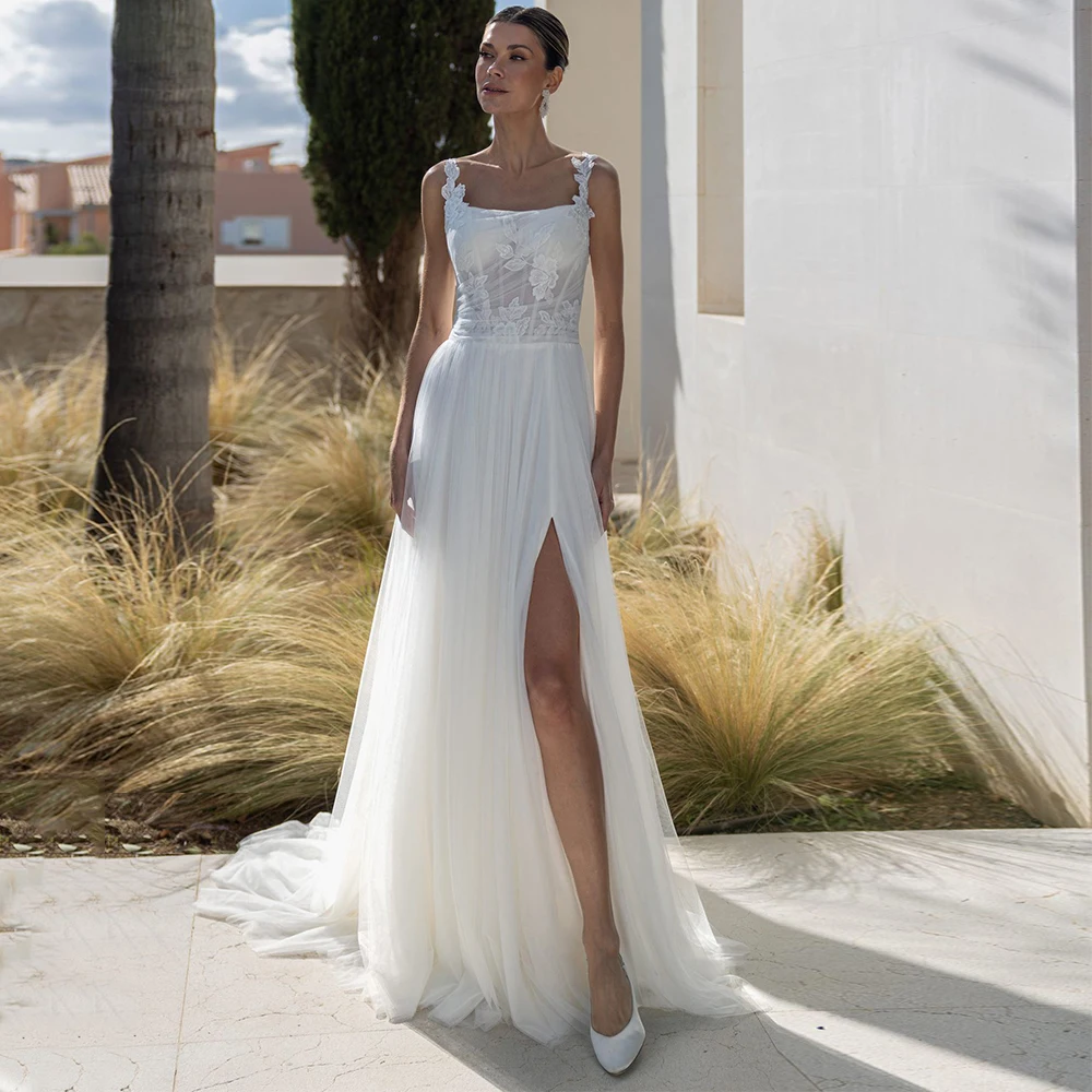 

Elegant Square Neck A-Line Tulle Wedding Dress with Side Slit Customized Appliques Lace Spaghetti Straps Button Bridal Dress