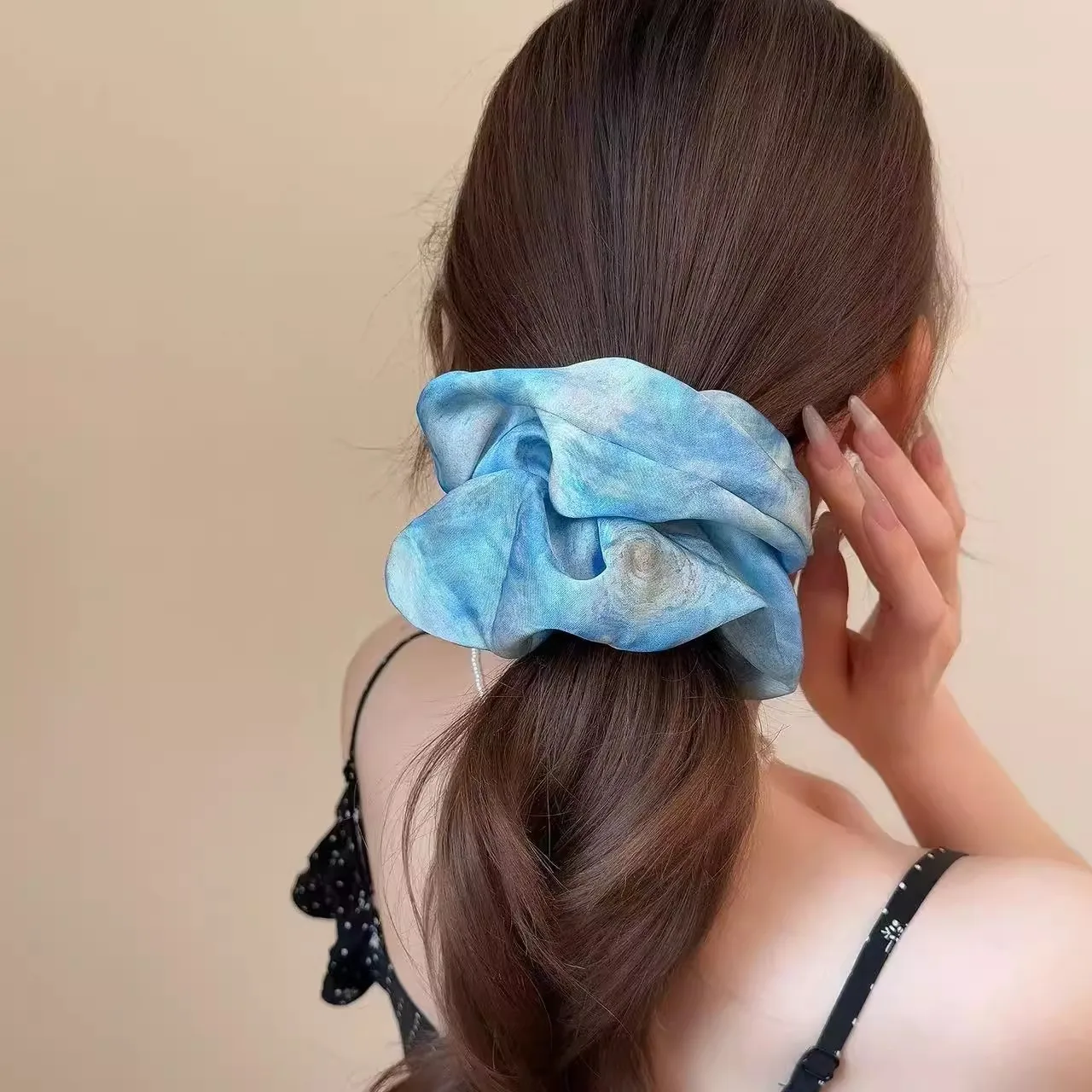 Thumbnail 2 - #45 Best Scrunchie Hair Ties to Buy In 2026