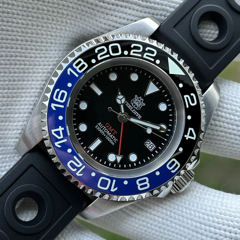 STEELDIVE SD1964GMT Nieuw horloge 2025, zwarte wijzerplaat, vier wijzers, keramische bezel, lichtgevend saffierglas, automatische herenduikhorloges
