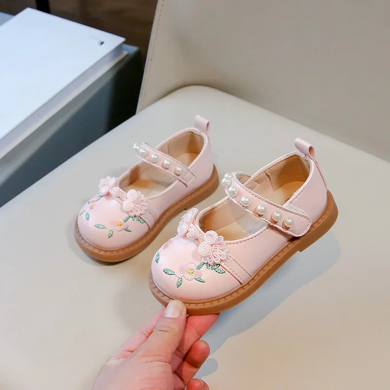 Girls Leather Shoes 2024 Spring Autumn Baby Girl Shoes 1 To 2 Years Chinese Style Embroidered Soft Sole Anti Slip Princess Shoes