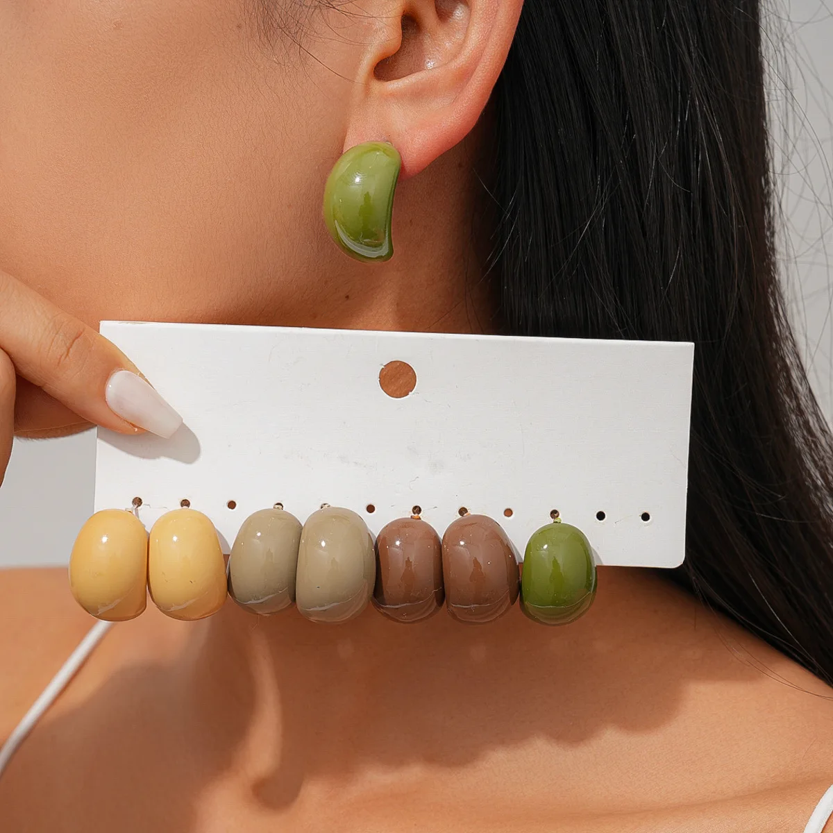 6/8 Pcs Retro Candy Color Acrylic Stud Earrings for Women Charms C-shaped Round Resin Earrings Ear Jewelry Set for Daily Wear K
