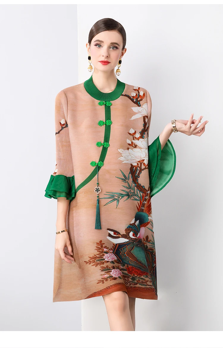 2024 Autumn New Wrinkle Elastic Magic Skirt for Women, Chinese Retro Printed O-Neck Loose Large Casual Long Sleeve Skirt