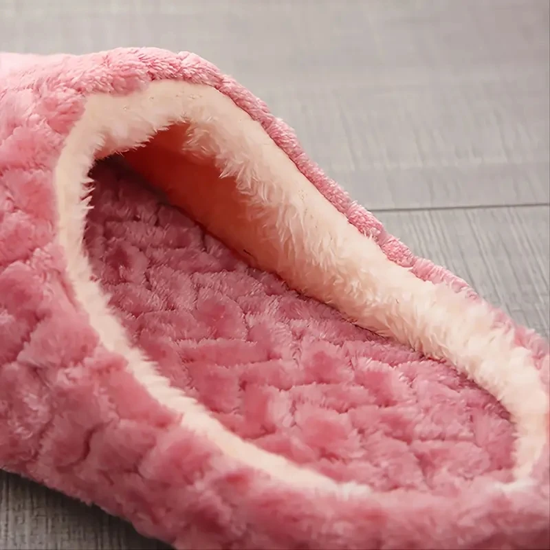 Unisex Soft Anti Slip Home Winter Slippers