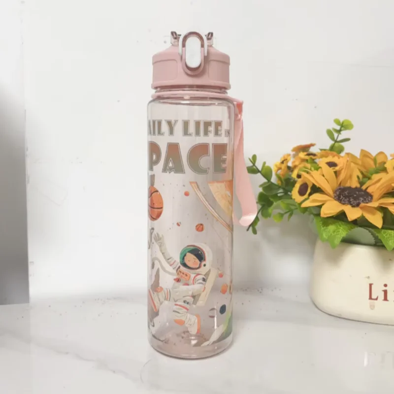 Moda 750ml Astronauta Tema Tazza d'acqua Cartone animato con cordino Tazza di paglia di plastica con cannuccia Bicchiere di plastica per bambini