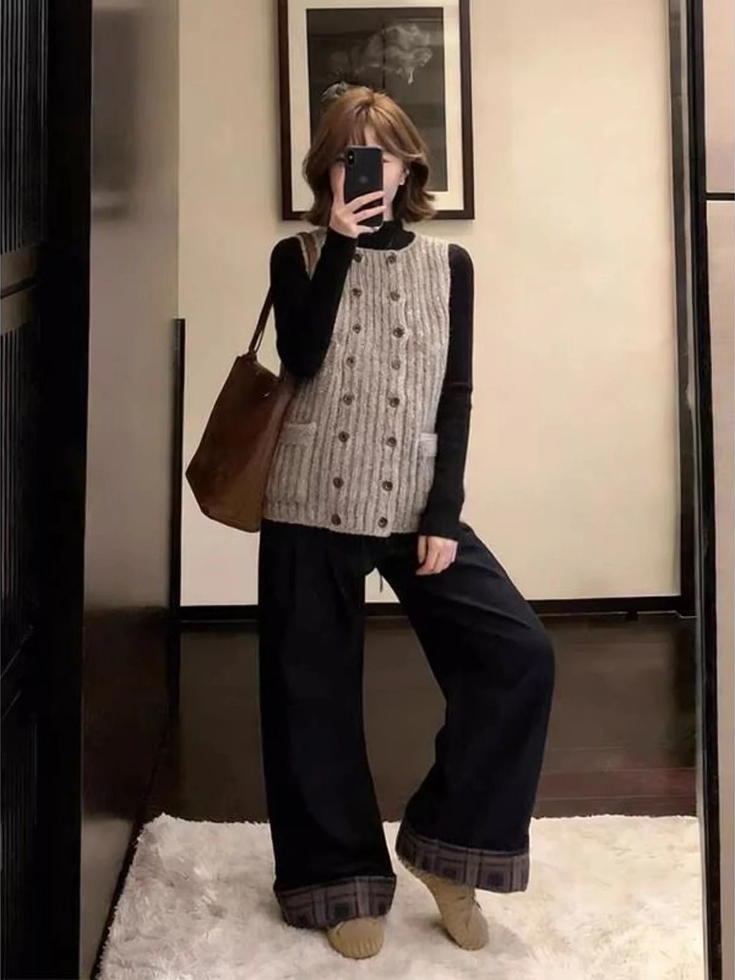 Women's Knitted Vest Top Layering Sweater Shoulder Pad Vintage Style Loose Fit Button Detail No Sleeve round Neck Casual Wear