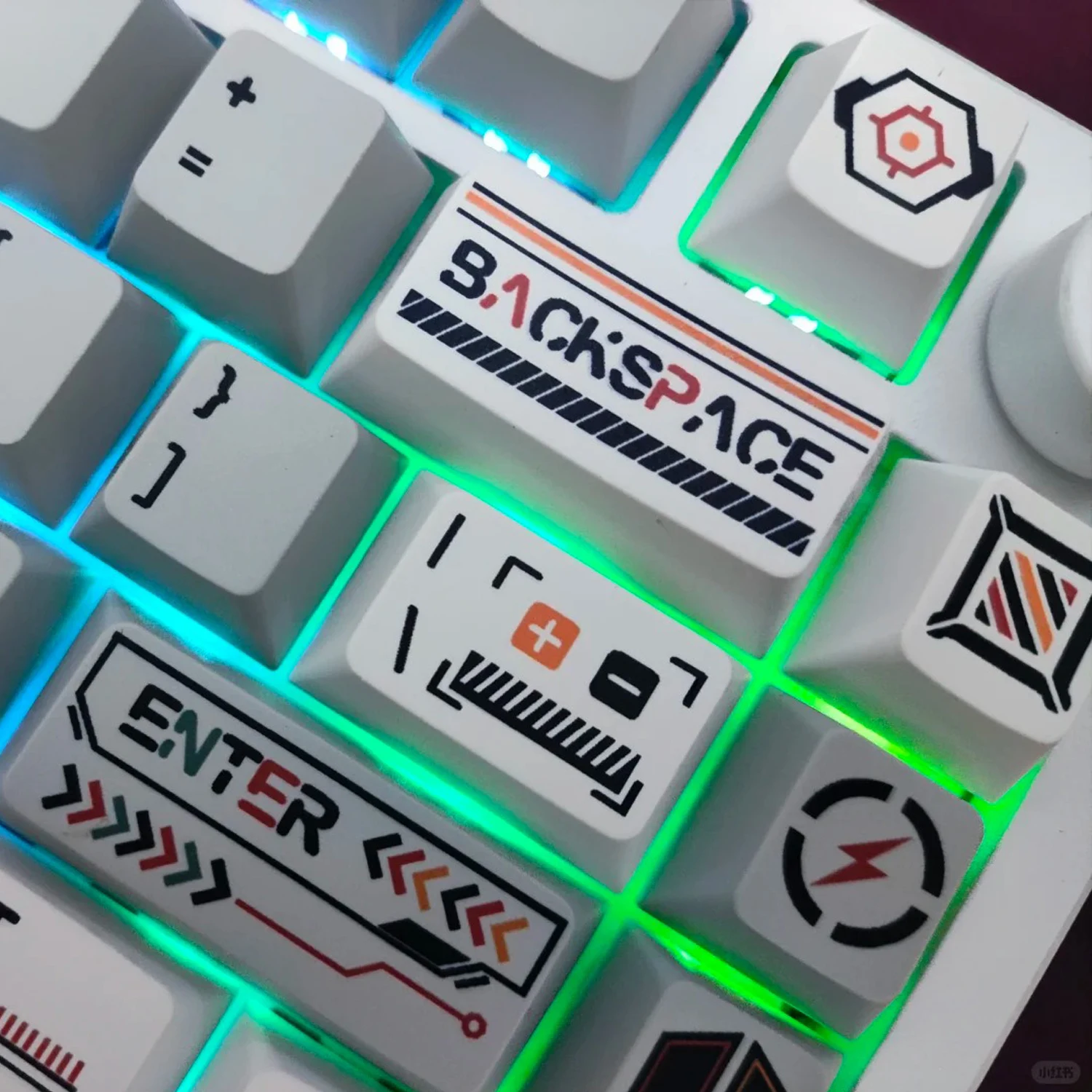 95 Keys Cherry Profile Cute Future Keycaps PBT Graffiti Keycap Gaming Mechanical Keyboard Key Caps for GMK67 GMK87 Custom Keycap