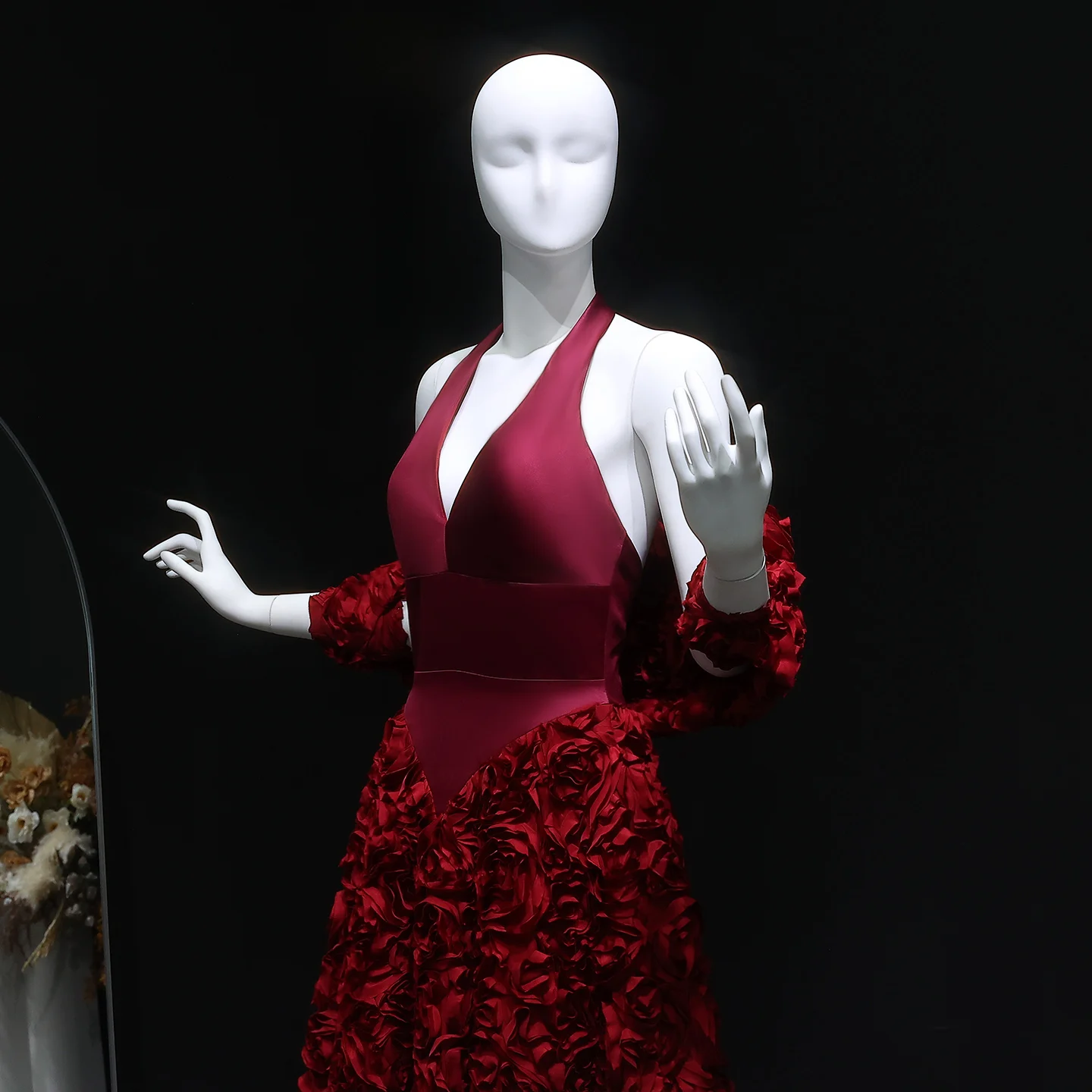 シャロンはワインレッド V ネックイブニングドレス 3D 花 A ラインホルター女性のウェディングパーティーフォーマルガウン SF197 カスタマイズ