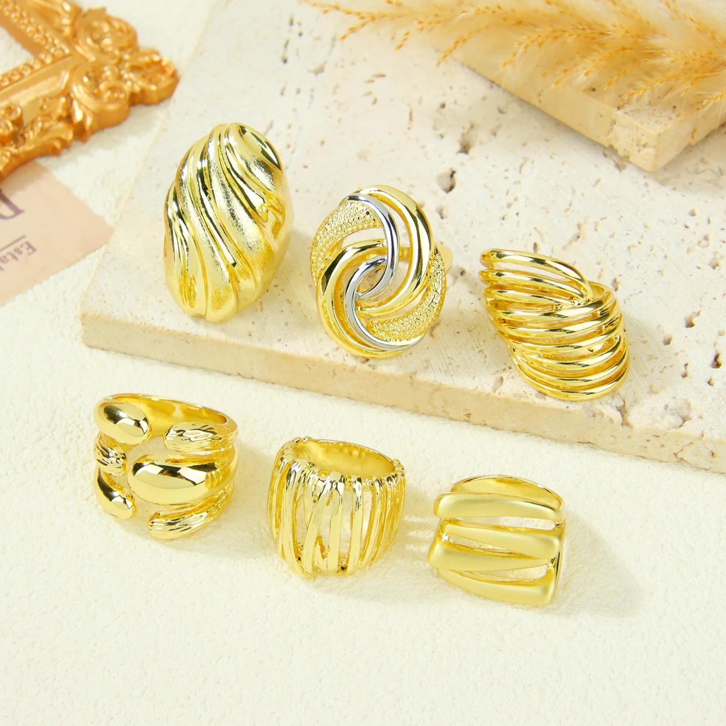 Europe America Gold Color Massive Rings Textured Irregular Fashion Baroque Ring Women Modern Party Statement Personality Jewelry