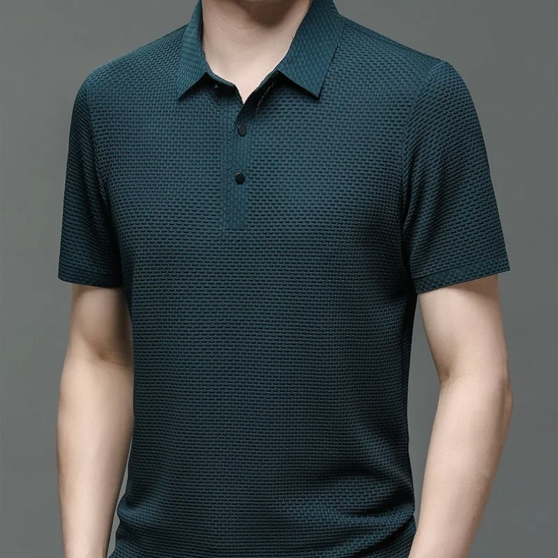 Polo de punto de seda bordada de gama alta para hombre, camisa hueca, moda coreana, Top de manga corta transpirable informal de negocios, Verano