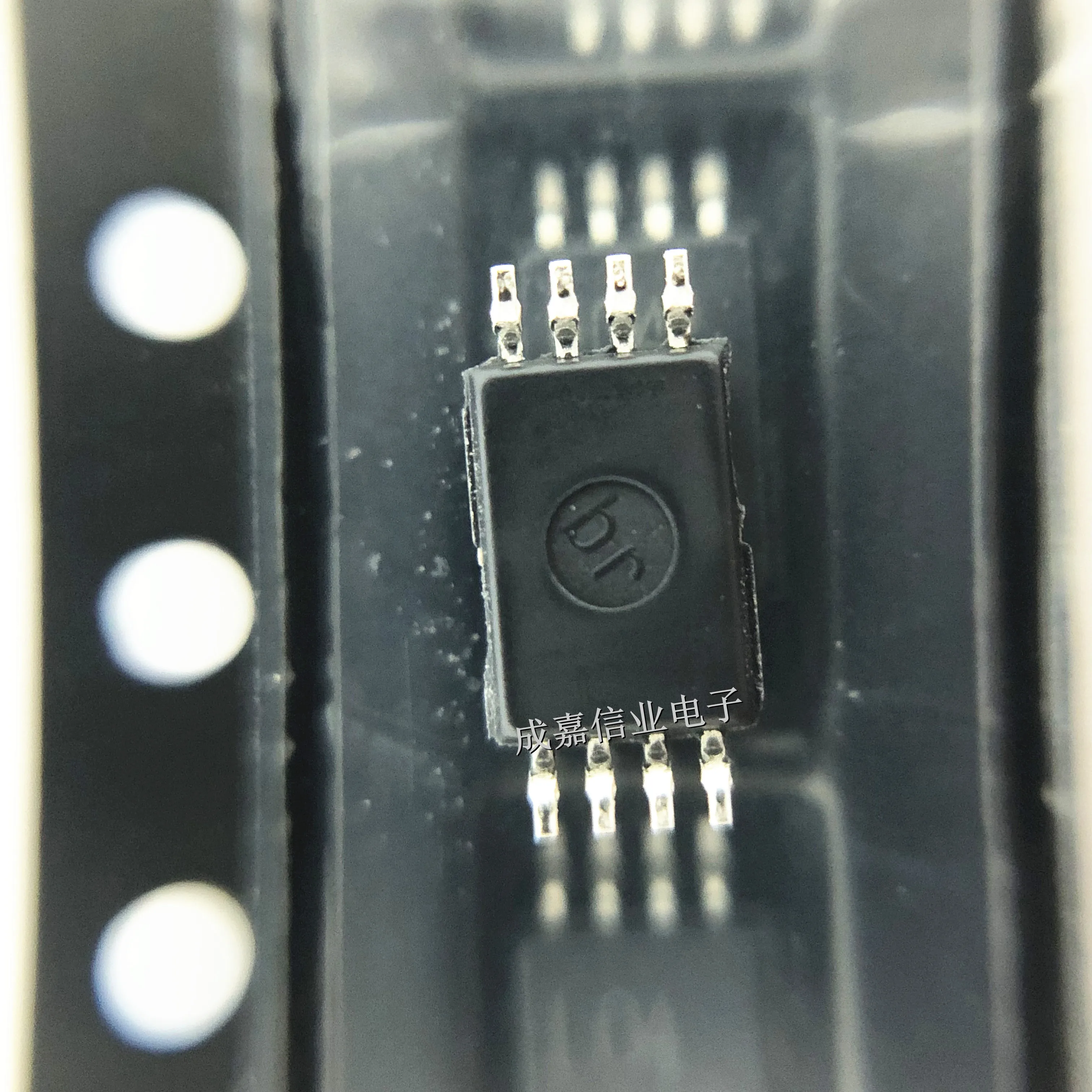 10pcs/Lot BR24L04FV-WE2 TSSOP-8 MARKING;L04 EEPROM I2C BUS(2-Wre)  400kHz Operating Temperature:- 40 C-+ 85 C