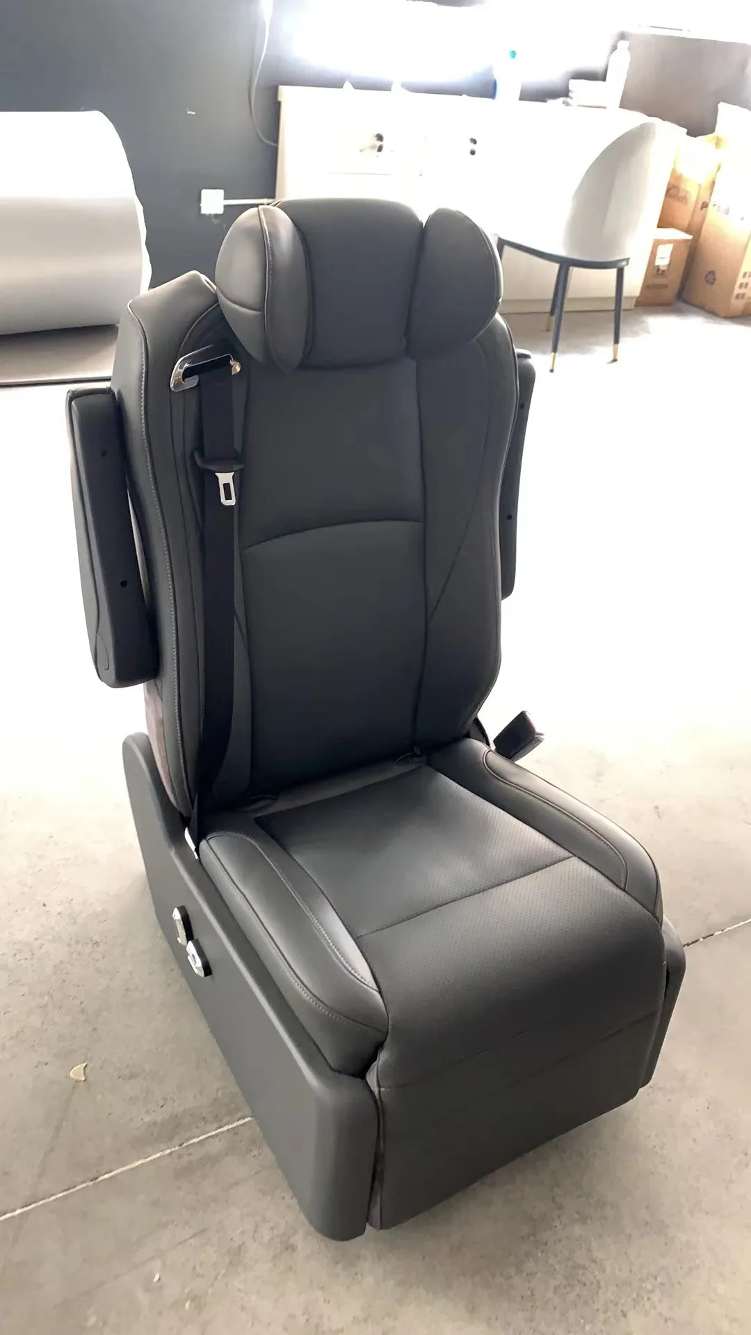 Longever Luxury Single Seat Car Seat Auto Seat for Alphard and Vellfire and Sprinter and V-Class and Vito