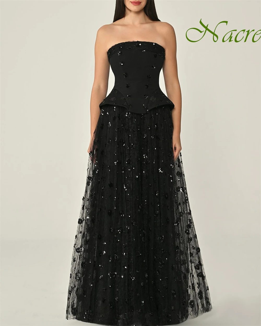 

Customized Exquisite Strapless Sleeveless Evening Dress High Quality Tulle Prom Dresses Delicate Flowers Bridal Party Gowns