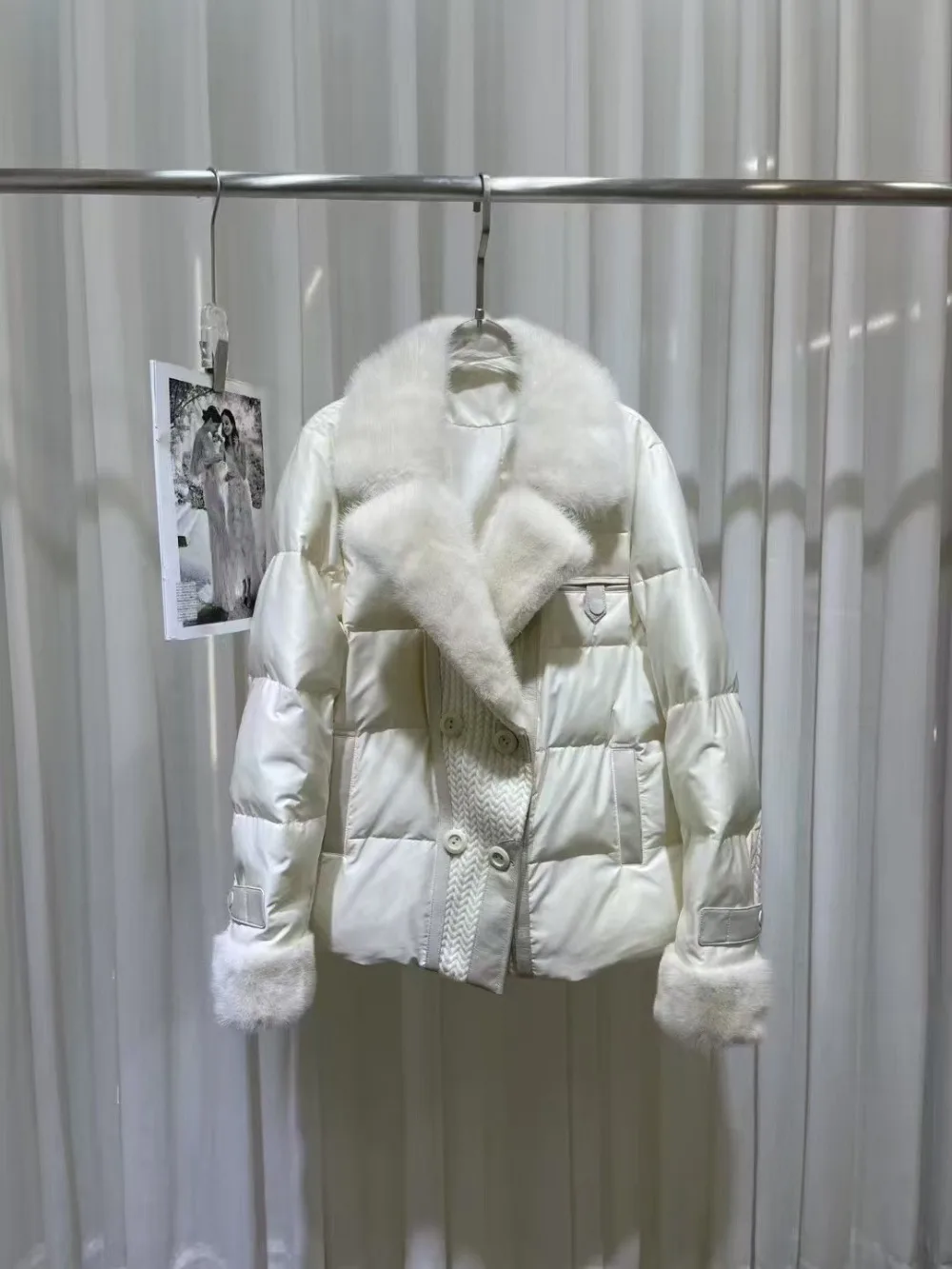 MENINA 2025 automne hiver épaissi chaud haut de gamme mûrier soie blanc doudoune d'oie femmes court vison fourrure col manteau de fourrure