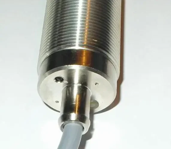 

BNS 300-01ZG-ST - БЕЗ контактов блокировки безопасности IP67 - Промышленный переключатель из нержавеющей стали 24 В