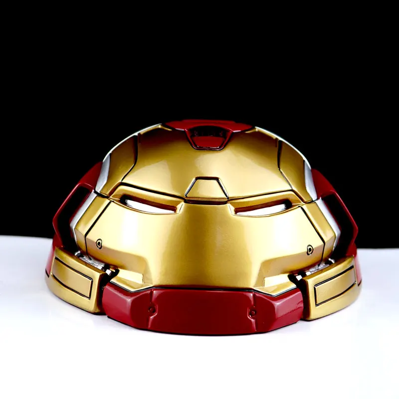 New Iron Man Ashtray With Lid Hulkbuster Armor Detachable Outdoor Cigarettes Tray Home Bedroom Office Tabletop Decoration Gifts