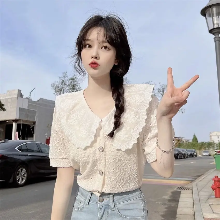 Summer fresh high-end fashionable super fairy niche doll collar shirt women\'s bubble sleeves chic top fashionable and stylish