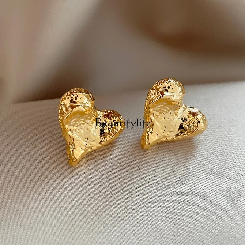 

Gold high-end love stud earrings irregular temperament unique earrings