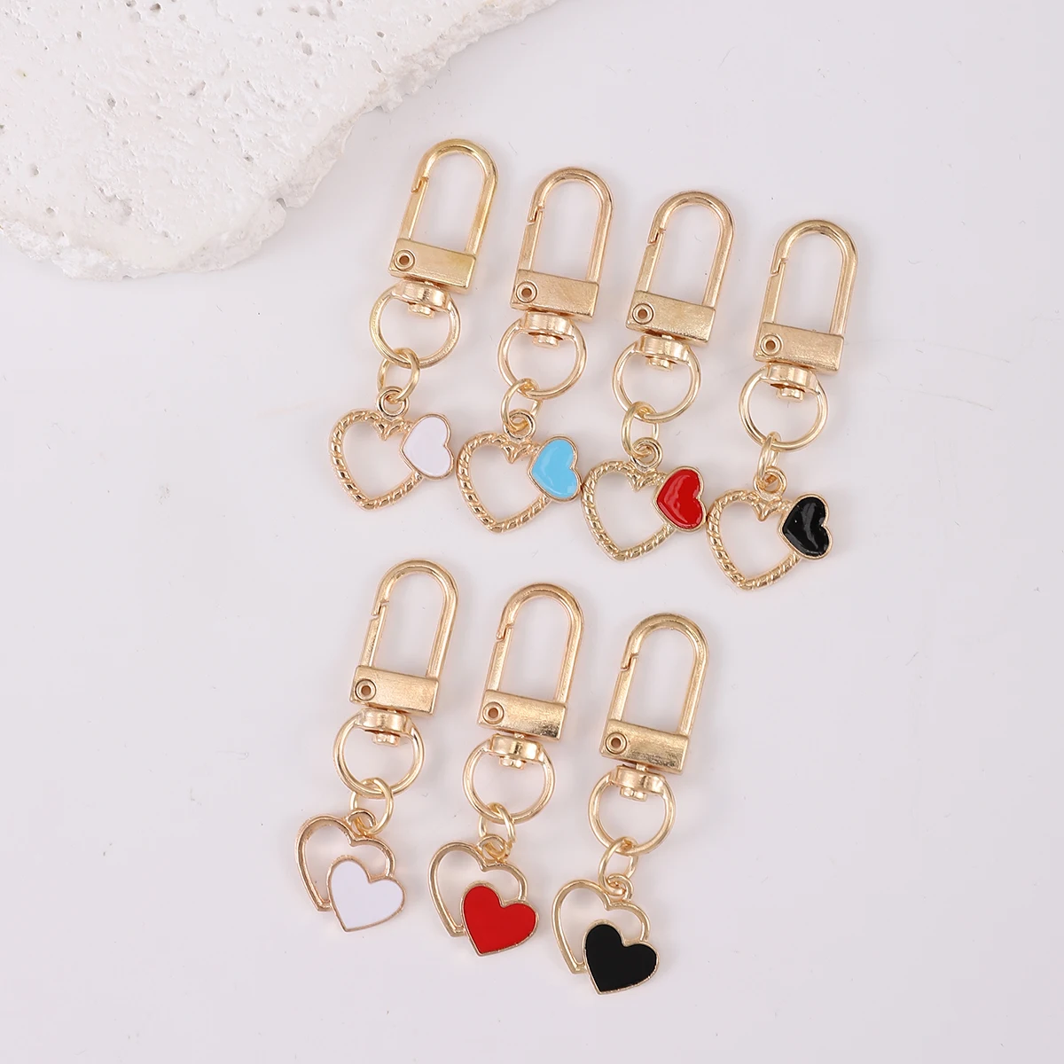 7pcs/set Sweet Metal Heart Keychain Candy Color Alloy Keyring Bag Backpack Pendant Charms Festivals Gifts For Women Female