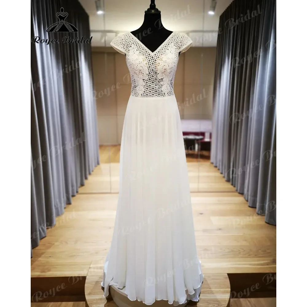 

Summer Bohemian V Neck Lace Appliques Boho Wedding Dress with Short Cap Sleeve Backless 2025 Beach Bridal Gown abito da sposa