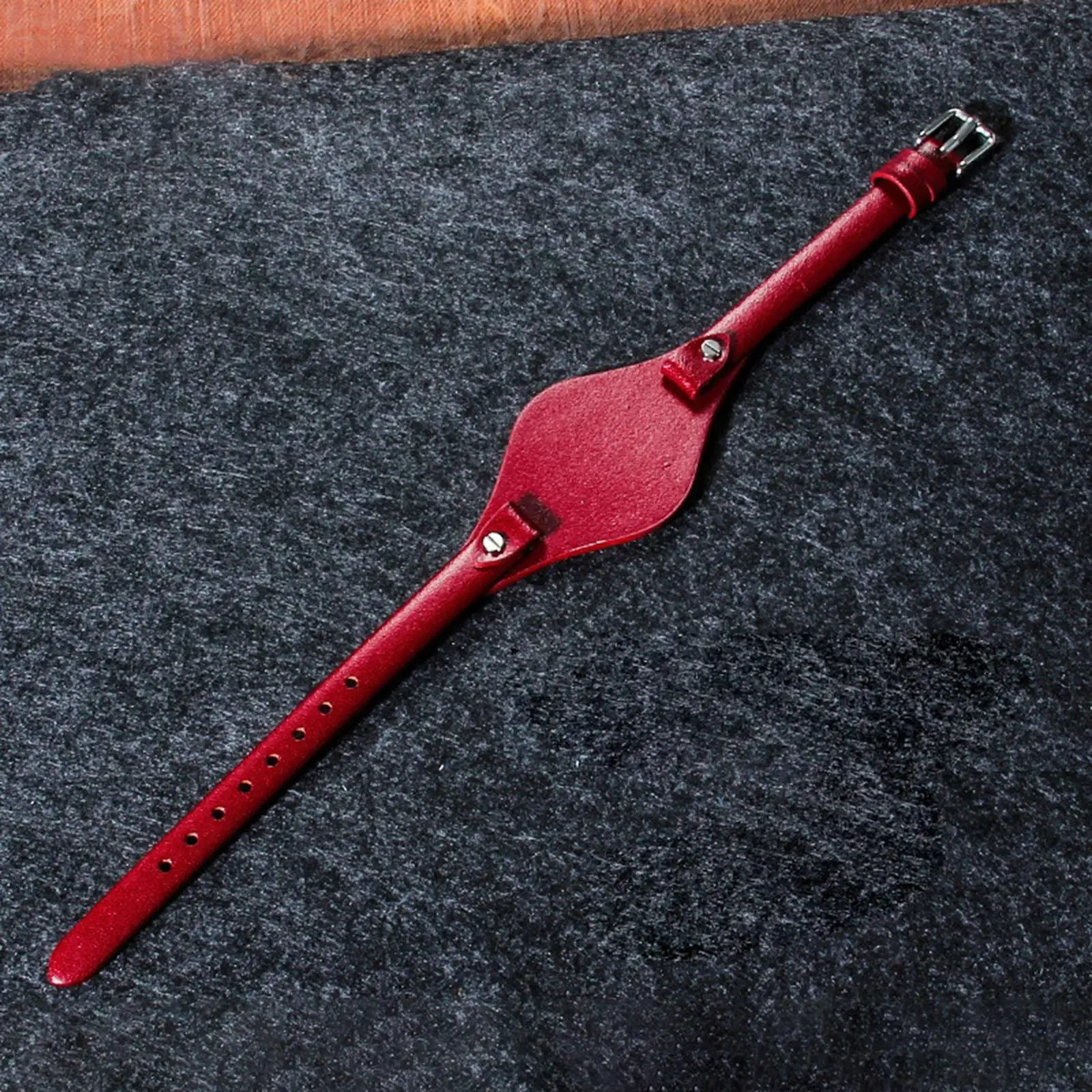 Stylish Red PU Leather Watch Band for Women Quick Release Wrist Strap Lady Adjustable Length Replacement Watch Accessories Gift