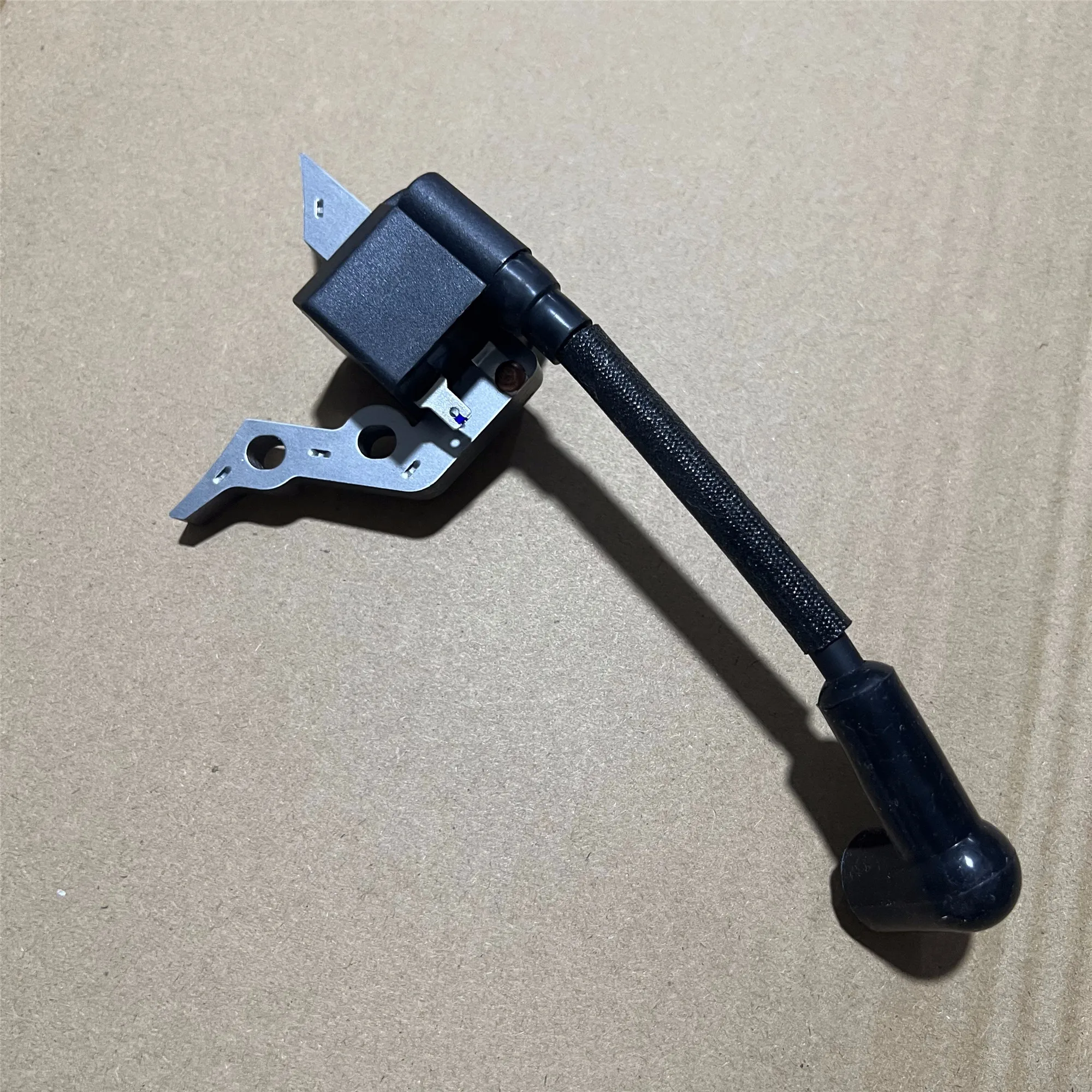 

1PC Ignition coil For Einhell thermal lawn mower GC-PM 40/1S. OHV engine 79,8 cm³ 1,20 kW - 4 stroke. # TJ115E-R-1 (YP 200912 A)