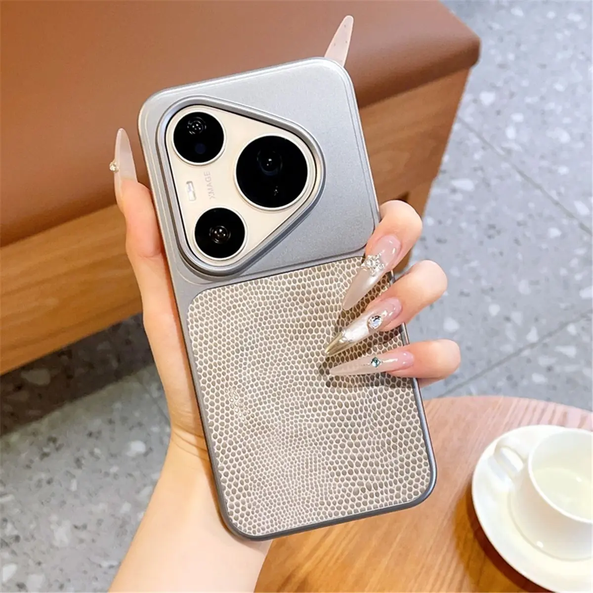 

Case For Huawei Pura 90 Pro Max Lizard Grain Magnetic Phone Case Frosted Matte Full Cover Shockproof Bumper