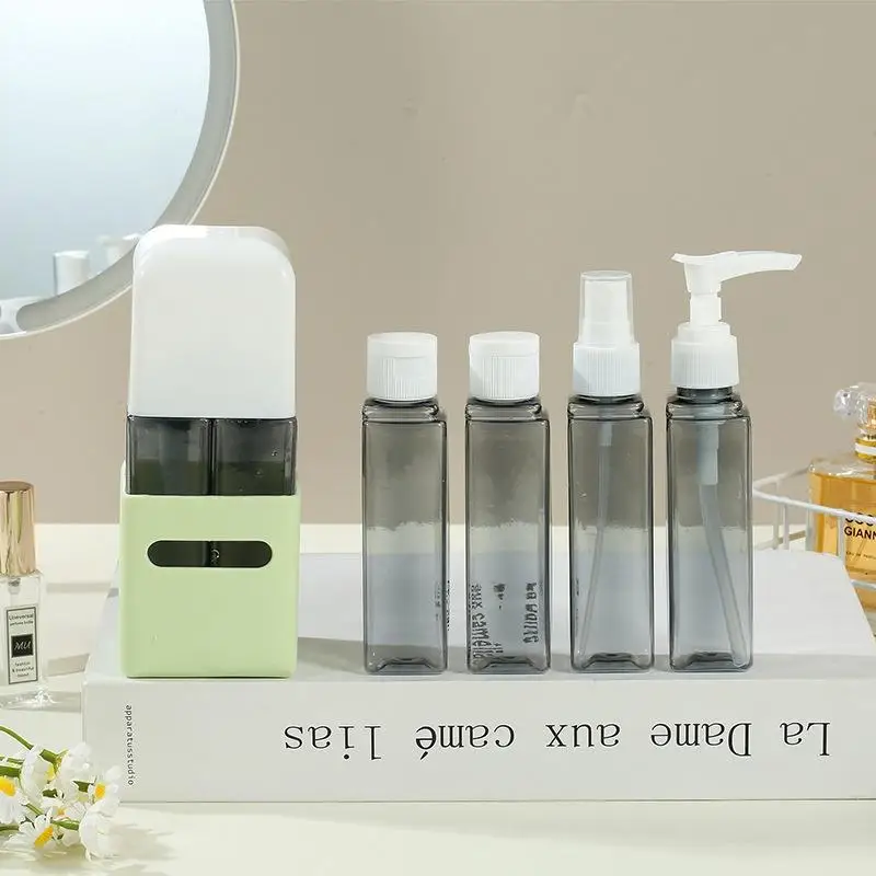 4-in-1 60ml Nachfüllbares Kombinationsflaschen-Set Shampoo Duschgel Handwaschlotion Leere Reiseflaschen-Kit Zubehör