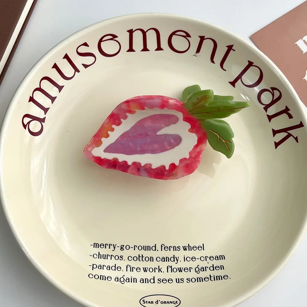 

Заколка-краб для волос в форме сердца с клубникой, в французском стиле, геометрическая, в корейском стиле, женская