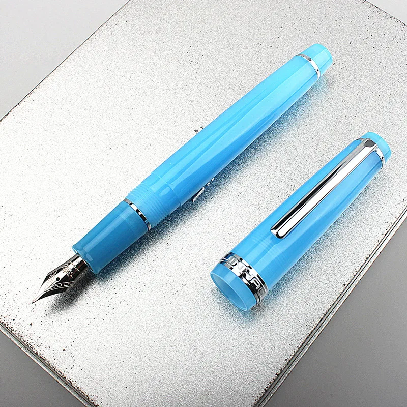 Jinhao-pluma estilográfica serie 82, pluma dorada F de 0,5mm, regalo de negocios, bolígrafos de tinta para escribir, suministros de oficina escolar, papelería para estudiantes, novedad