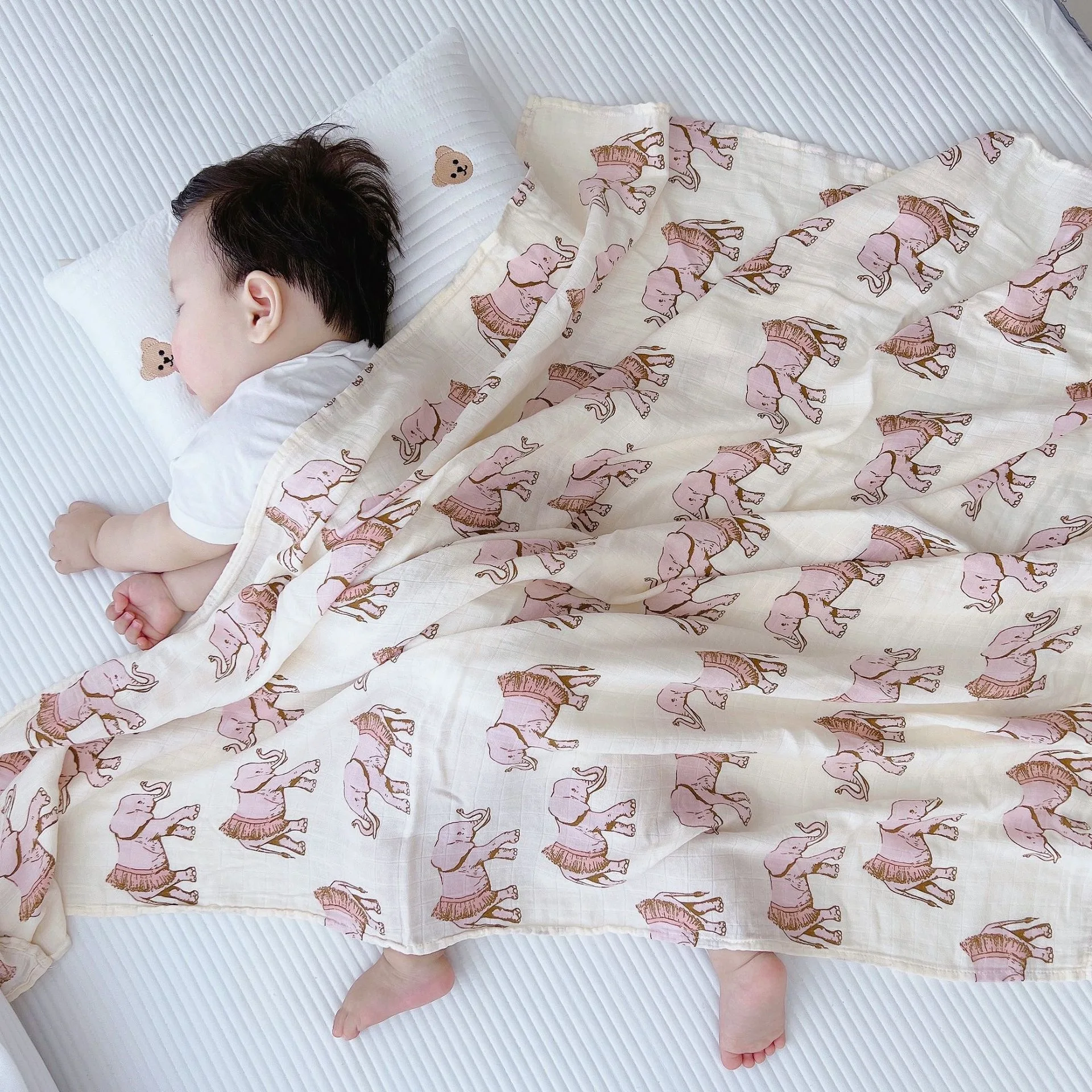 Spring summer Baby blanket Bamboo Cotton Baby Muslin Print Swaddle Blanket Cute Baby Bedsheet 1pcs/pack