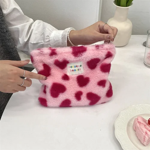 Imagen 2 del producto Bolsa de almacenamiento de cepillo de lápiz labial cosmético de viaje de felpa de invierno, Kit de aseo, regalo para mujer, bolsos de maquillaje, bolsa organizadora, bolsos de mano