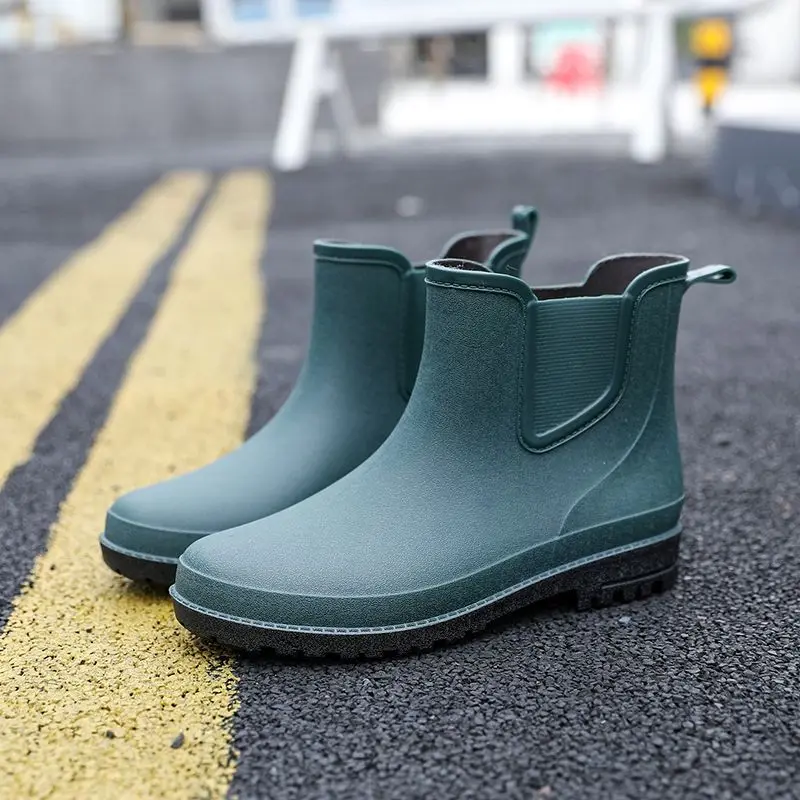 New ,outdoor ,rain boots men\'s fashionable waterproof shoes men\'s waterproof boots thick-soled fishing rubber shoes four seasons
