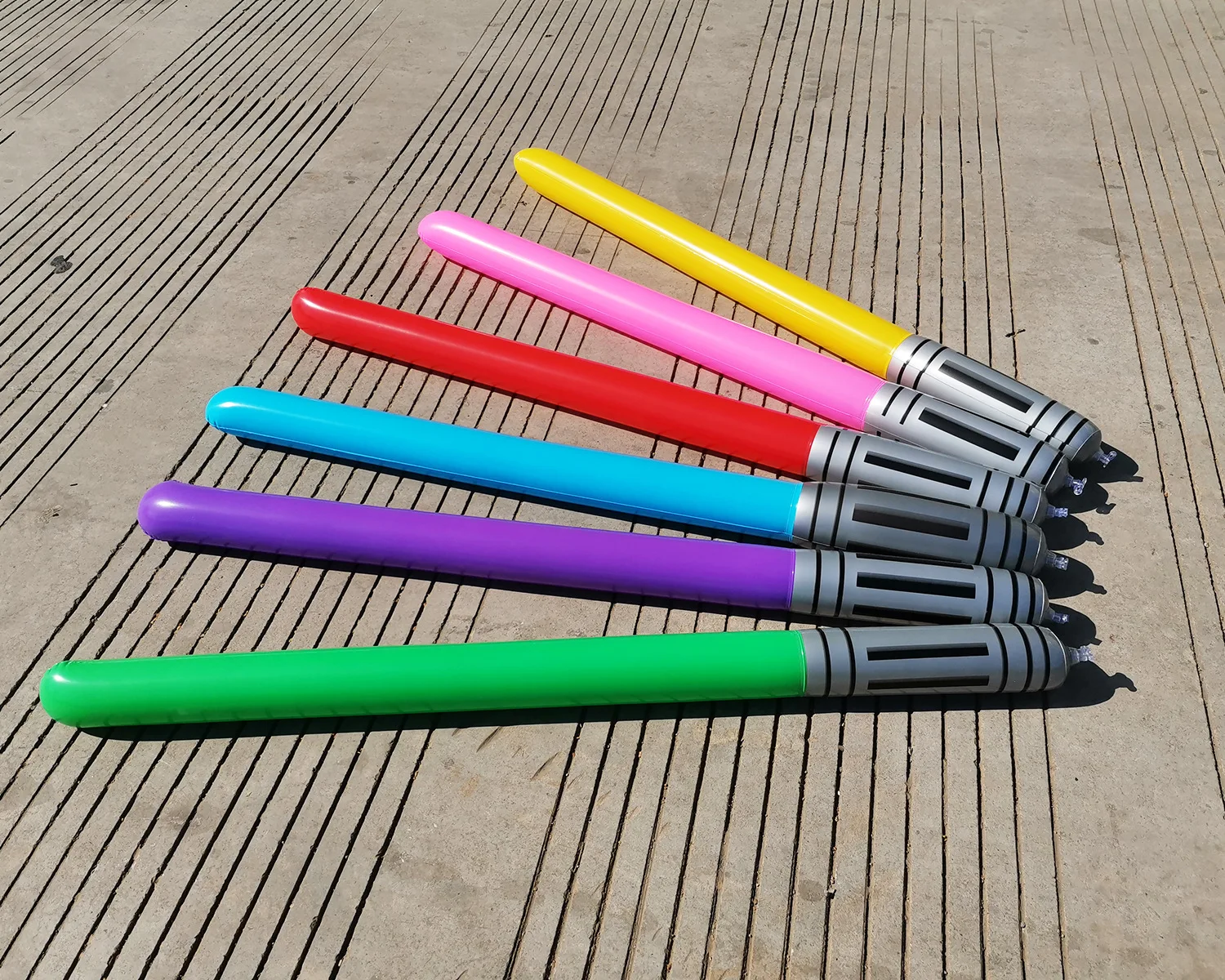 Neues Aufblasbares Lichtschwert Laser-Schwert Spielzeug 100cm Aufblasbarer Stick PVC Aufblasbares Schwert als Geschenk – Detail 3
