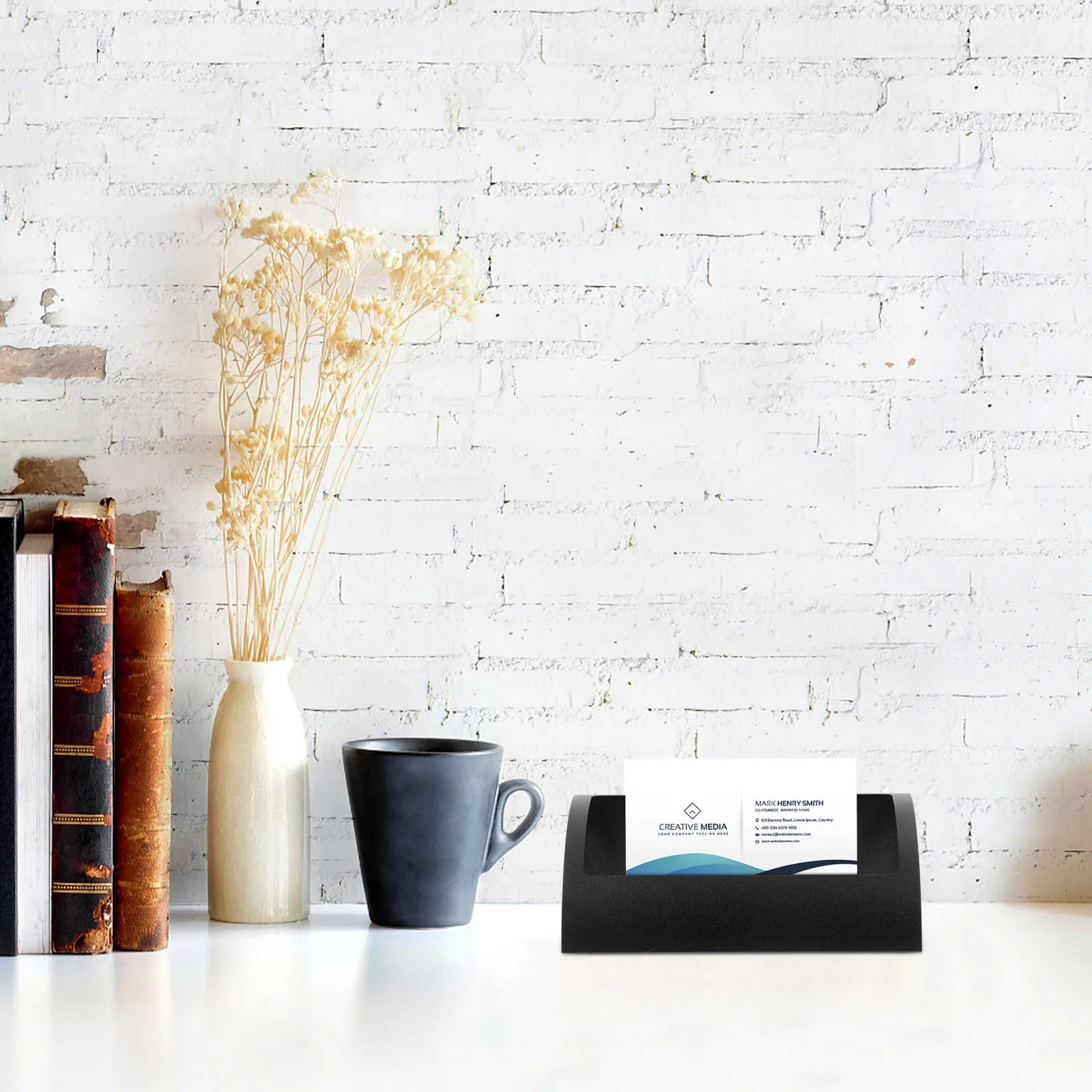 Desktop Cards Holder Modern Business Cards Stand for Office Use Slim Design Card Display Rack Metal Name Card Holder Desk