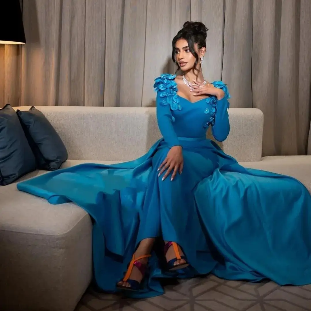 Abiti da ballo blu al largo della spalla lunghezza della spazzata abiti da sposa fiori 3D abiti da sera maniche lunghe abito da festa donna saudita