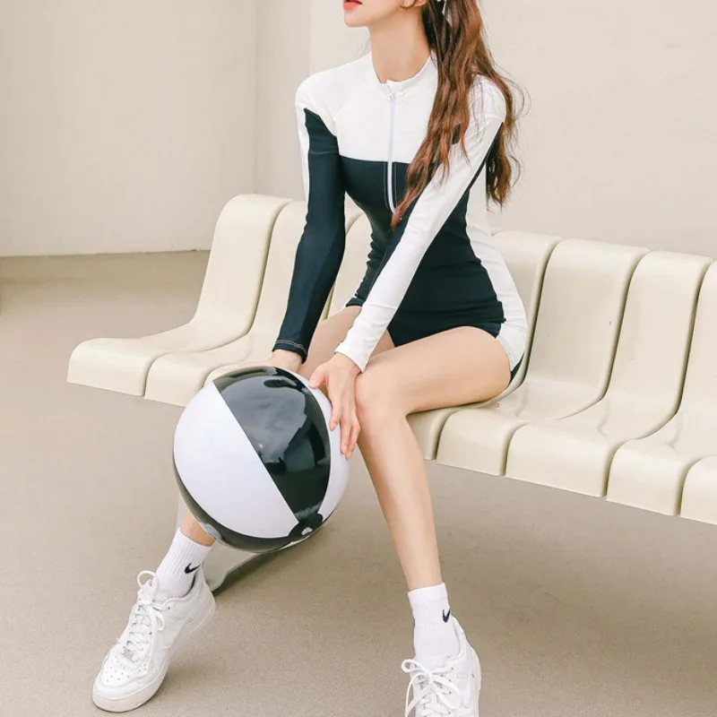 New One-piece Sports Shorts Swimsuit Women's Belly Covering Hot Spring Vacation Swimwear Patchwork Vibrant Long Sleeved Bikinis