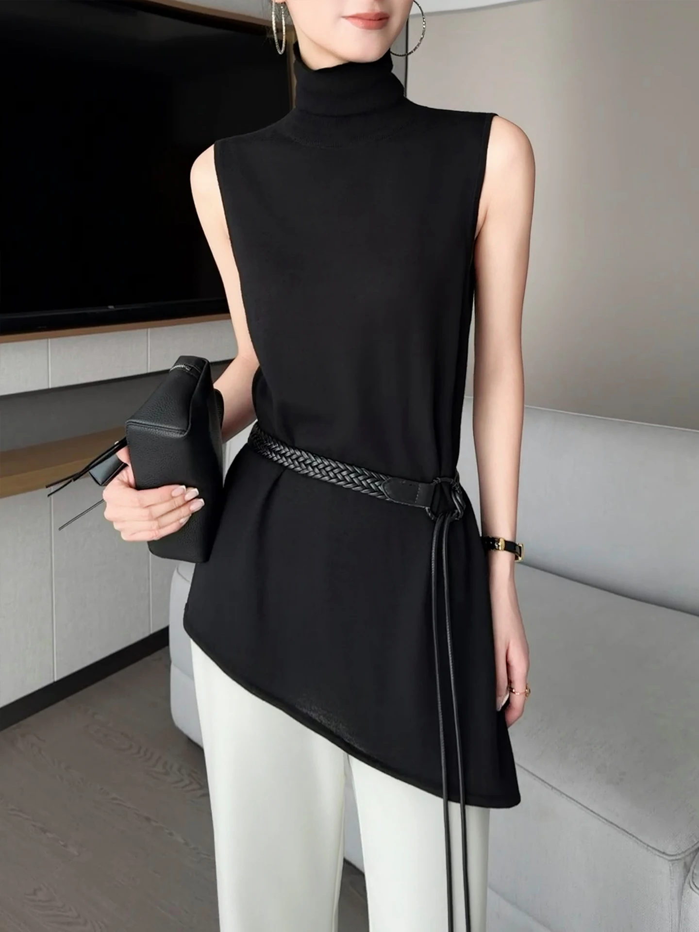 

Black High Collar Sleeveless Knitted T-Shirt Women's Loose Irregular Hem Top Casual Style Mid-Length Knitted Summer New Arrivals