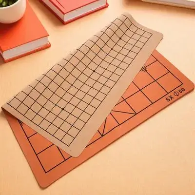 กระดานหมากรุกแบบพับได้สองด้าน วัสดุผ้าลิน ดีไซน์เรียบง่าย พกพาสะดวก อุปกรณ์เสริมสำหรับเกมหมากรุก