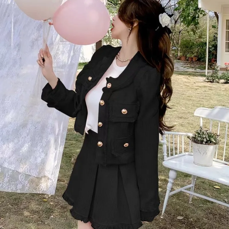 ชุดเซ็ตเสื้อแจ็คเก็ตสีชมพูสไตล์แฟชั่นไฮสตรีท สำหรับฤดูใบไม้ผลิ ฤดูใบไม้ร่วง แบบใหม่ สไตล์ฝรั่งเศส  พร้อมกระโปรงพลีท  ชุดสองชิ้น