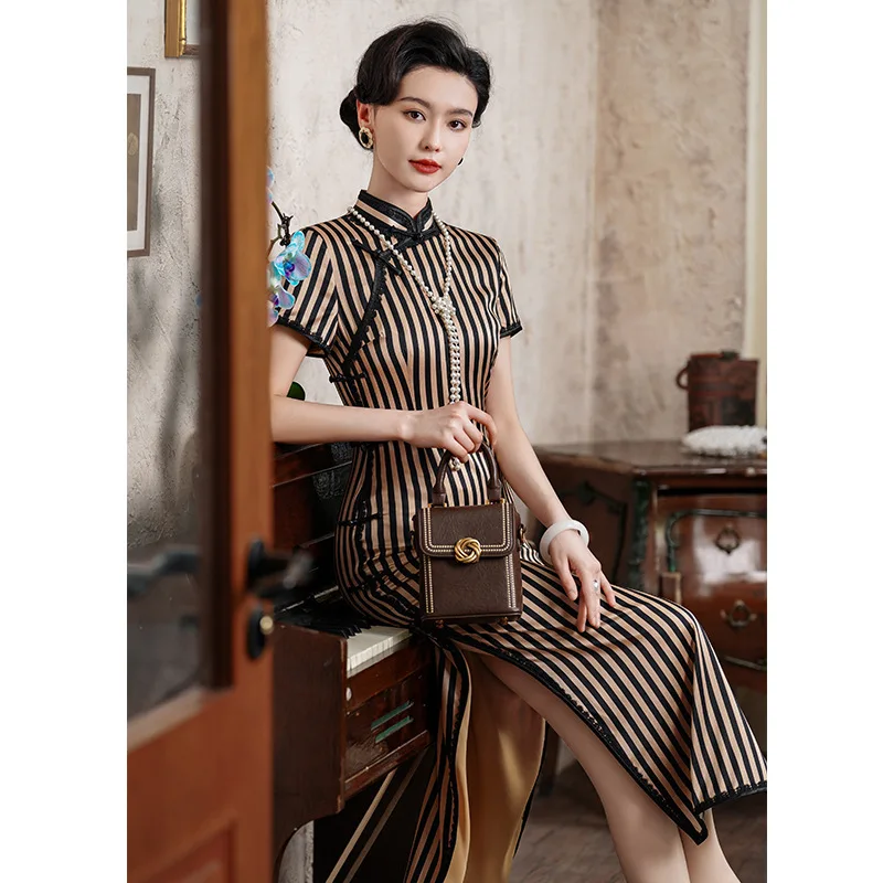 

Высокое качество, новинка лета 2023, улучшенное настоящее шелковое Cheongsam Qipao, китайское женское элитное ретро-черное полосатое платье в западном стиле