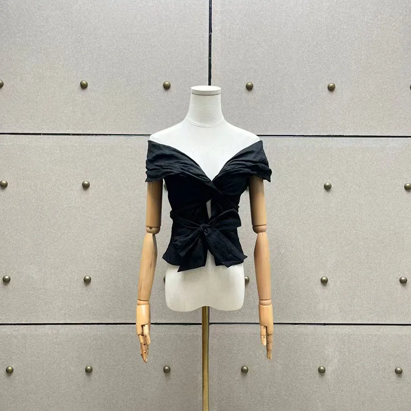 

Women's Strap Off Shoulder Top, Sleeveless Slim Fit Tank Top, Fashion & Versatile T-shirt, High Quality Commuter Black Top, 2026