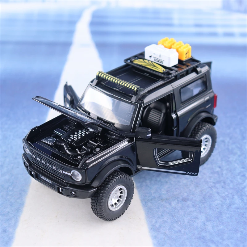 1:32 Ford Bronco Off-road vehicle Simulation Diecast Metal Alloy Model car Sound Light Pull Back Collection Kids Toy Gifts X32