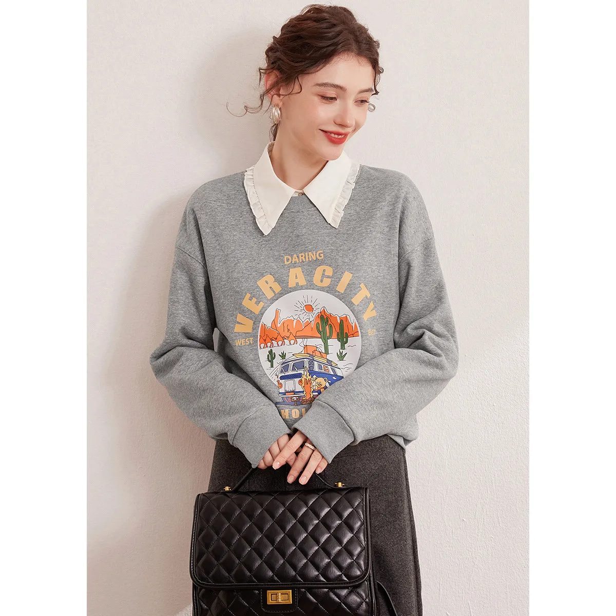  LOUIS YAO Cartoon Letter Printed Age Reducing Women's Sweatshirts 2025 Winter Round Neck Long Sleeve Micro Elastic Women Tops