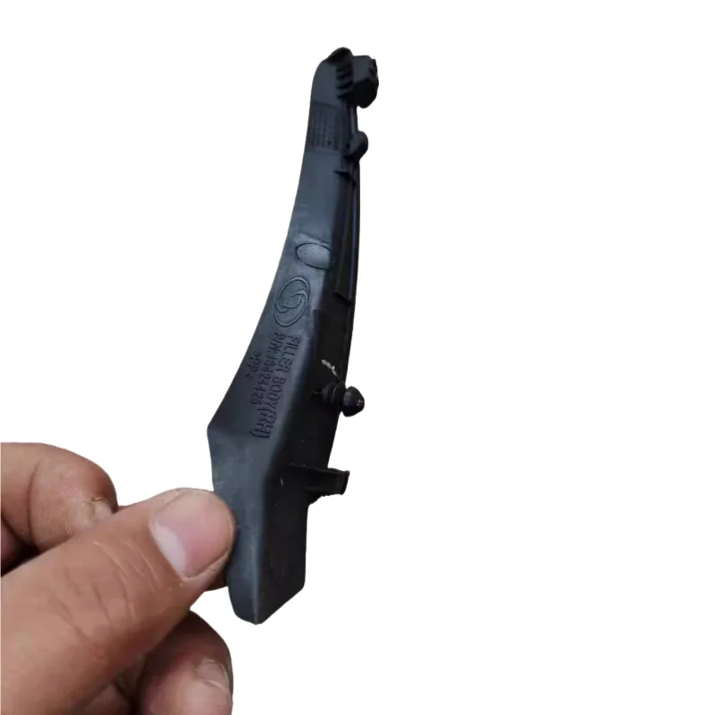 13424425 13424425 مناسبة لسيارة شيفروليه الرائدة الجديدة ممسحة كروز لوحة توجيه شريط لاصق جانبي مانع تسرب الزجاج الأمامي والعتاد الأمامي