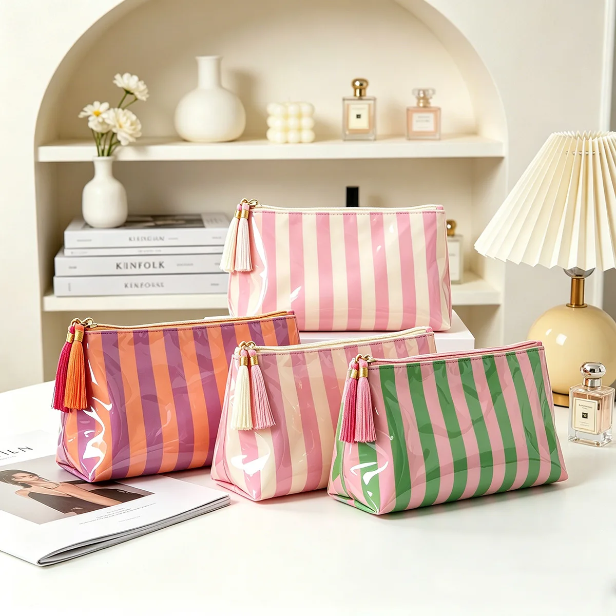 Glossy Striped Cosmetic Organizer Portable Fringed Travel Toiletry Bag Makeup Bag PVC Waterproof Cosmetic Bag Makeup Brush Bag