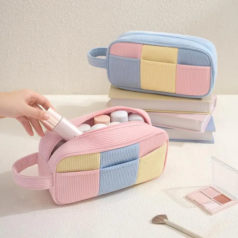 Doppellagige Cord-Kosmetiktasche mit großer Kapazität und Bürsten-Aufbewahrungsfächern, perfekt für Reisen und den täglichen Kosmetik-Organizer. – Detail 6