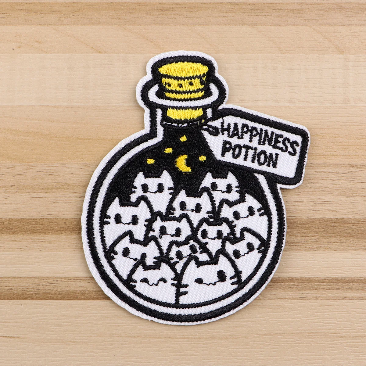 Cute Bottle Black Cats Embroidered Patches for Clothing Jackets Cartoon Patch DIY Iron on Patches Applique Accessories Sticker