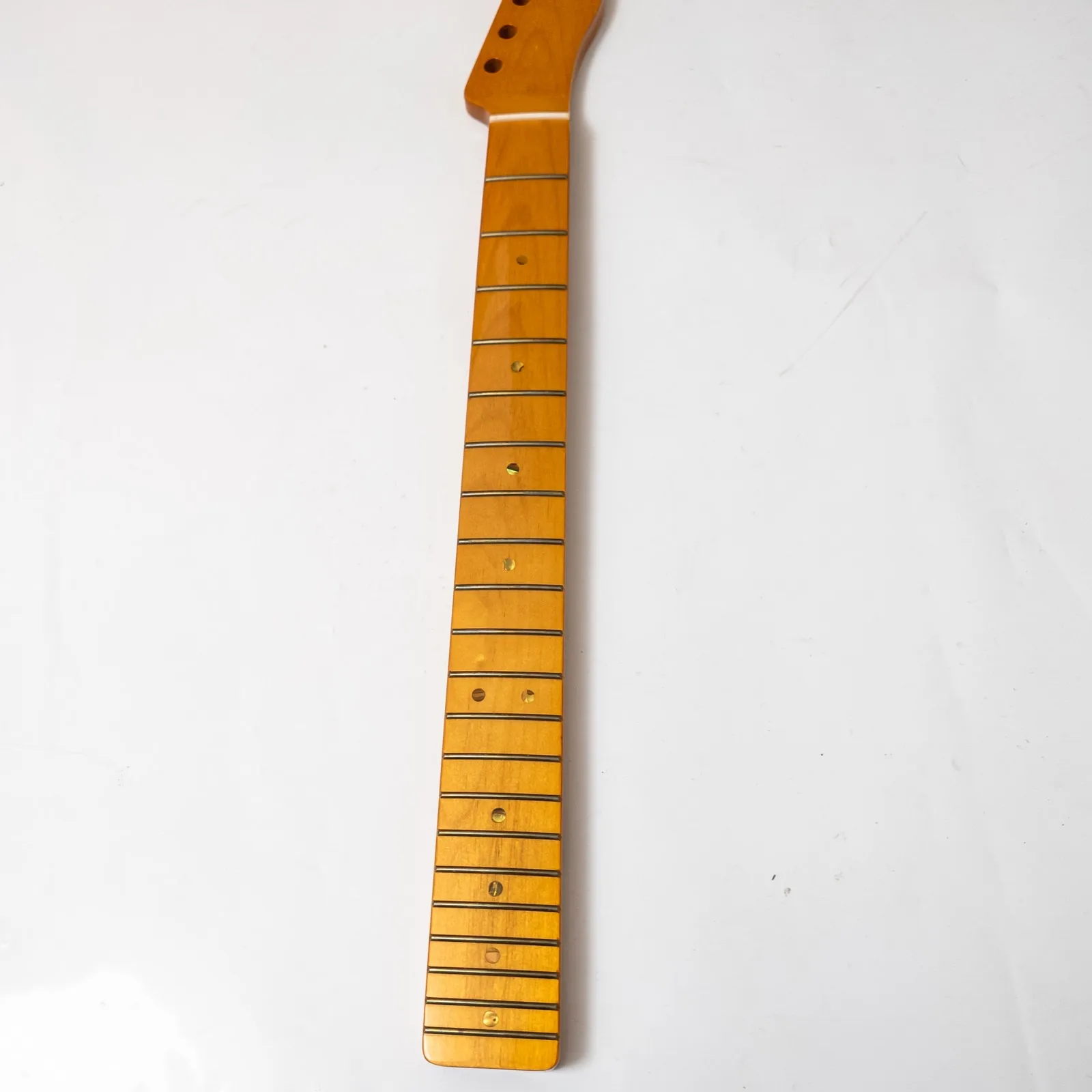 21 Frets Gloss Yellow Maple Guitar Neck 25.5 Inch Maple Fingerboard Medium Jumbo Frets Bone Nut Replacement Parts
